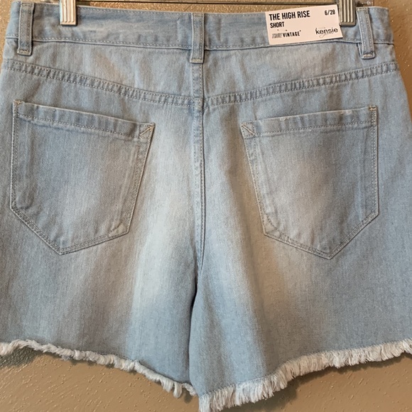 Kensie True Vintage size 6/28 The High Rise Short Perth, ripped - Picture 3 of 4